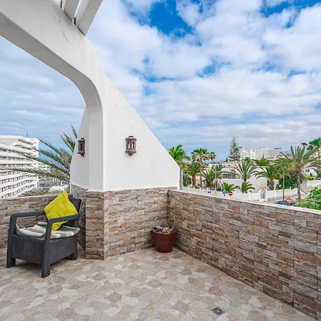 דירה Two Bedrooms With Ocean Views *