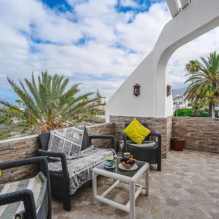 Apartment Two Bedrooms With Ocean Views *