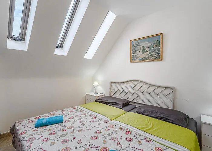 Two Bedrooms With Ocean Views 아파트