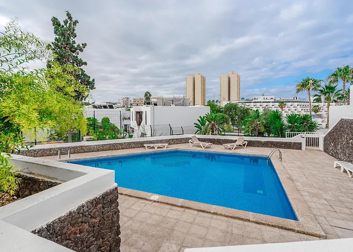 Two Bedrooms With Ocean Views *