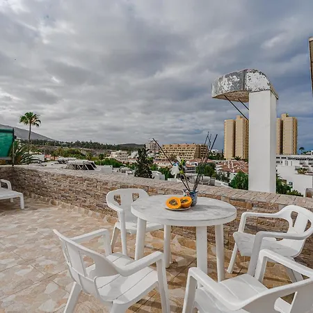 Two Bedrooms With Ocean Views *