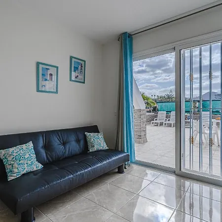 Apartment Two Bedrooms With Ocean Views