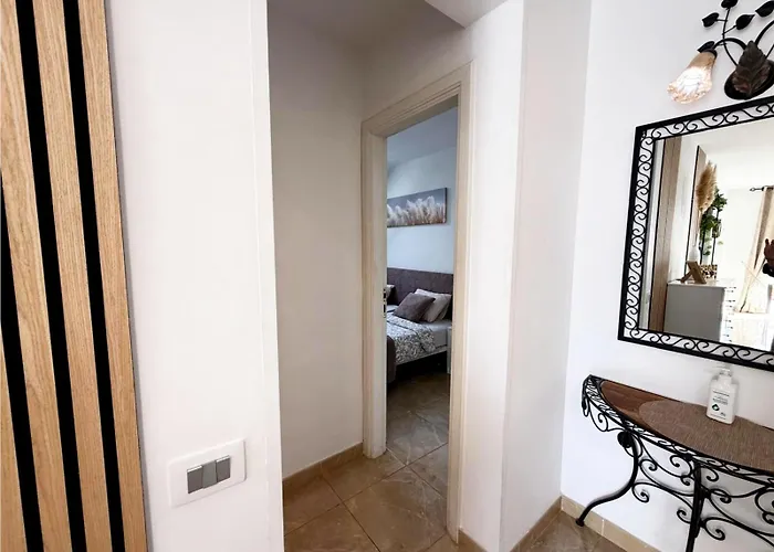 Two Bedrooms With Ocean Views *